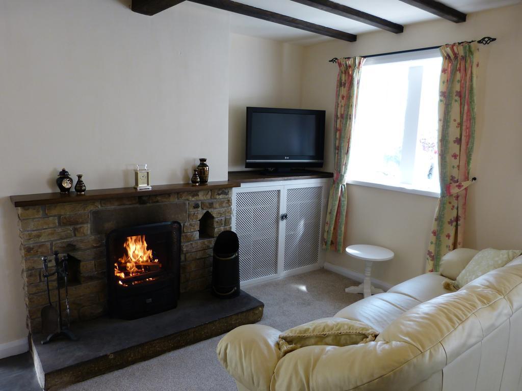 Wood End Cottage Slaithwaite Exterior photo